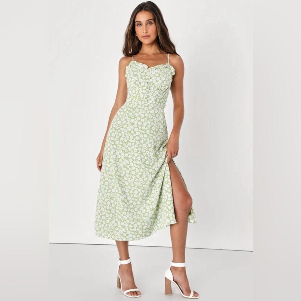 Lulu’s Timeless Touch Green Floral Print A-Line Midi Dress
